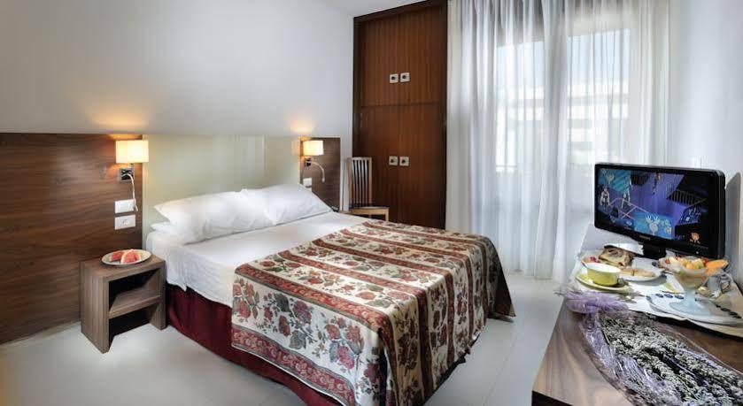 ביביונה Hotel President מראה חיצוני תמונה