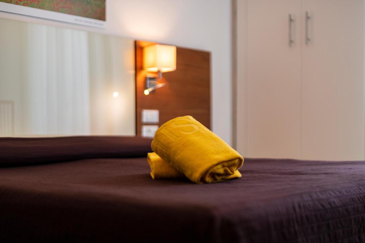 ביביונה Hotel President מראה חיצוני תמונה