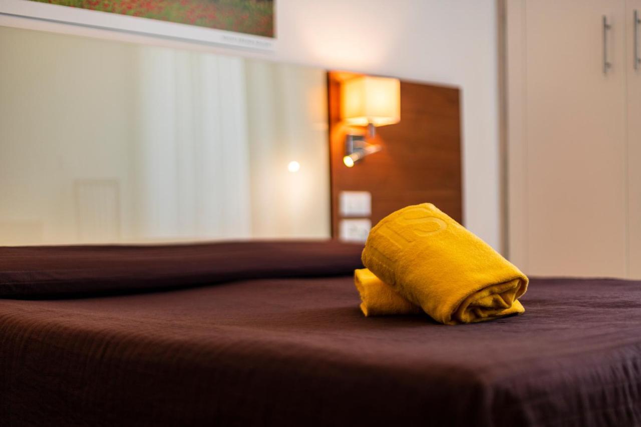 ביביונה Hotel President מראה חיצוני תמונה