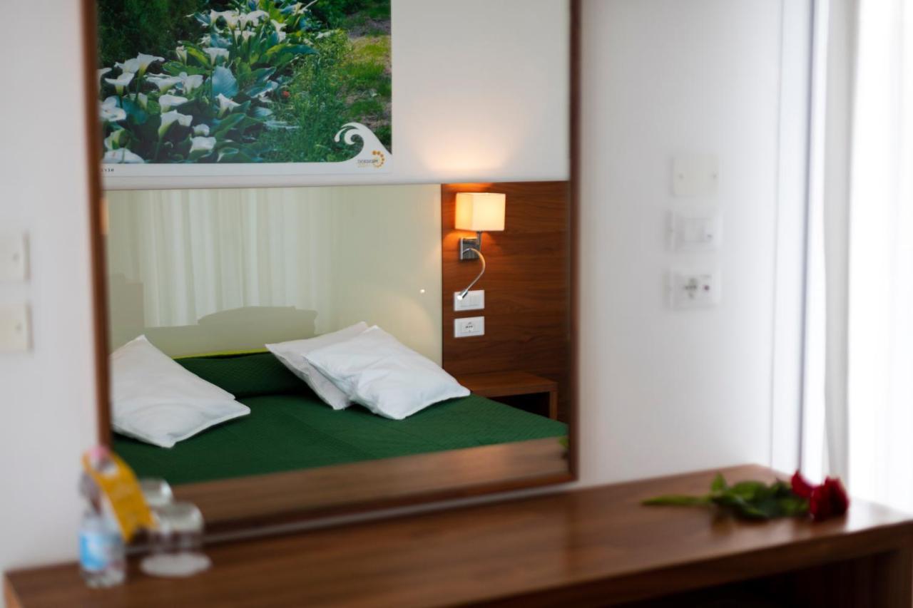 ביביונה Hotel President מראה חיצוני תמונה