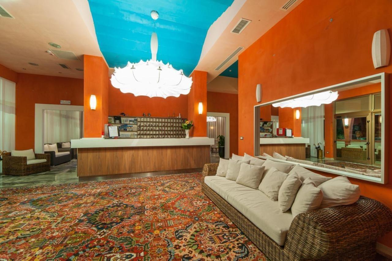 ביביונה Hotel President מראה חיצוני תמונה