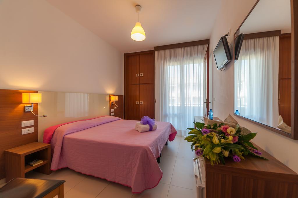 ביביונה Hotel President מראה חיצוני תמונה