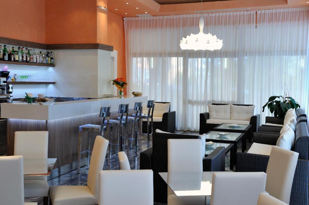 ביביונה Hotel President מראה חיצוני תמונה