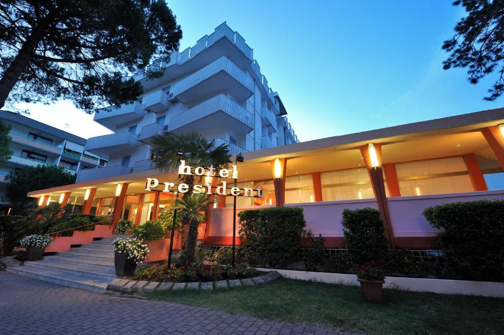 ביביונה Hotel President מראה חיצוני תמונה