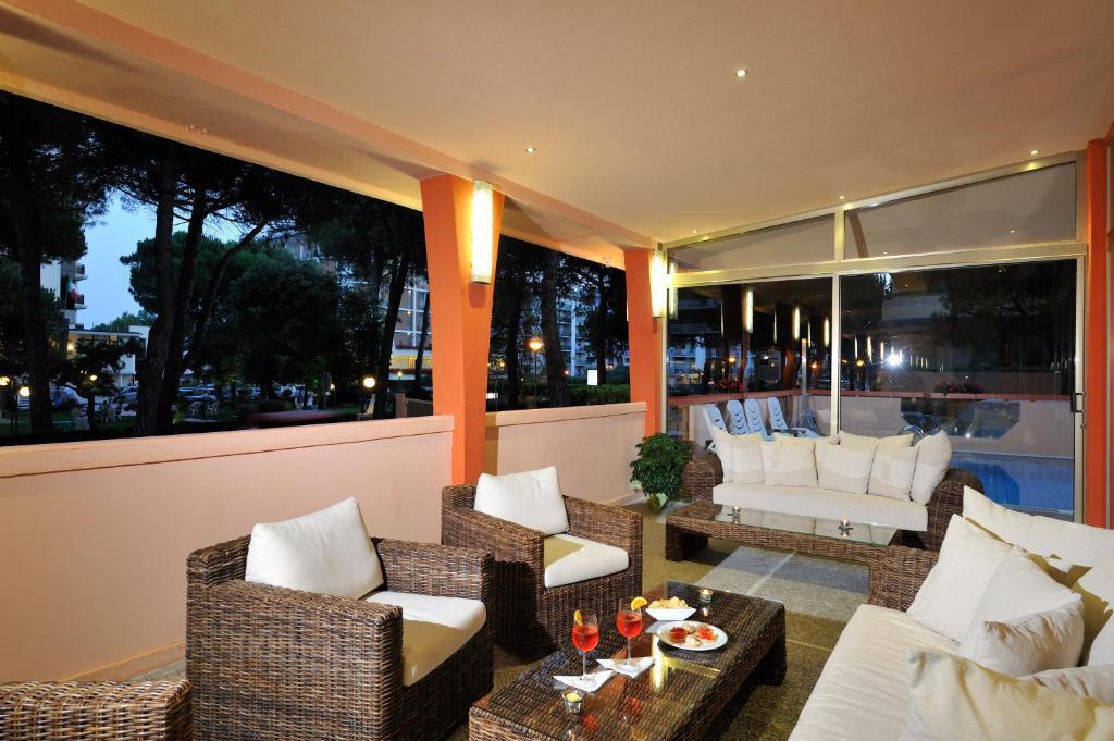 ביביונה Hotel President מראה חיצוני תמונה