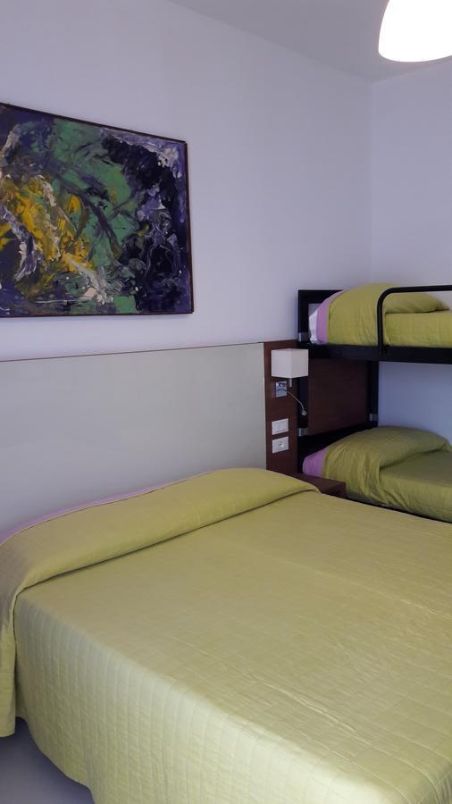 ביביונה Hotel President מראה חיצוני תמונה